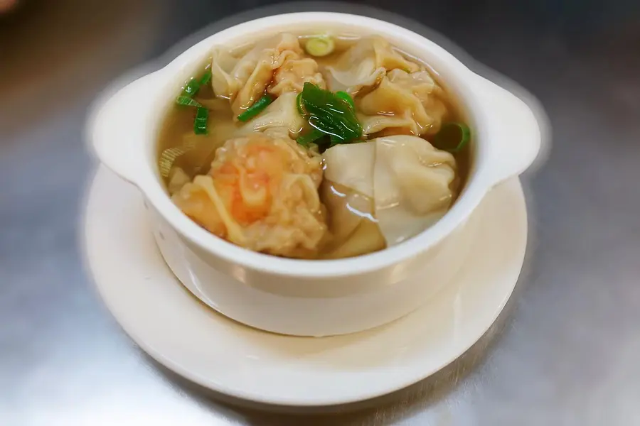 Wonton Soup 雲吞湯